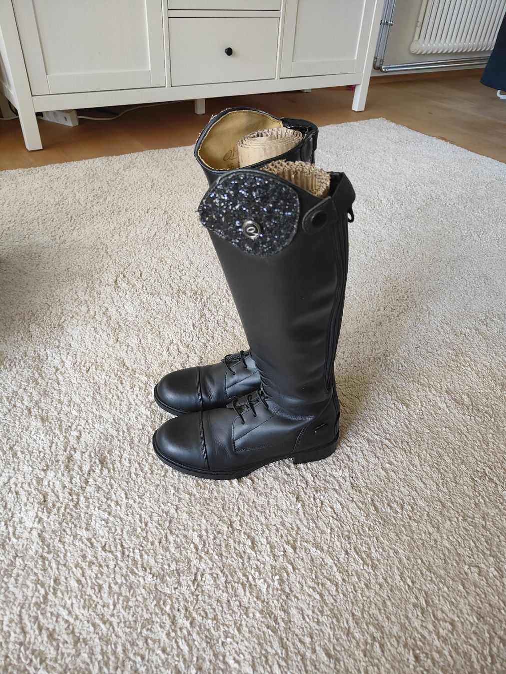 Scarpe da donna: Lederreitstiefel für Damen/Mädchen Gr. 36 – Nuovo (secondo la descrizione) da Frauenfeld venduto da Hnot 1