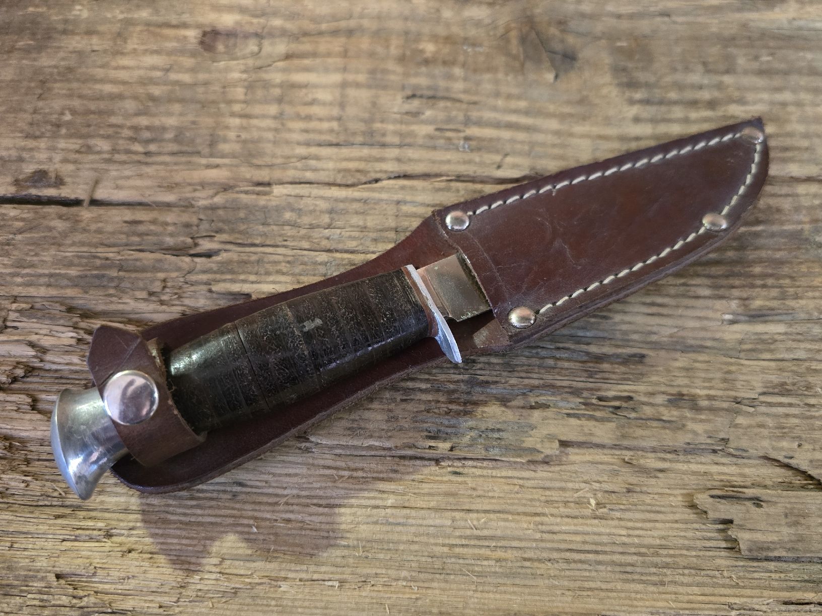 Zubehör: Messer mit Lederscheide, Jagdmesser, gebraucht 19cm. – Gebraucht aus Walkringen von Vanuca