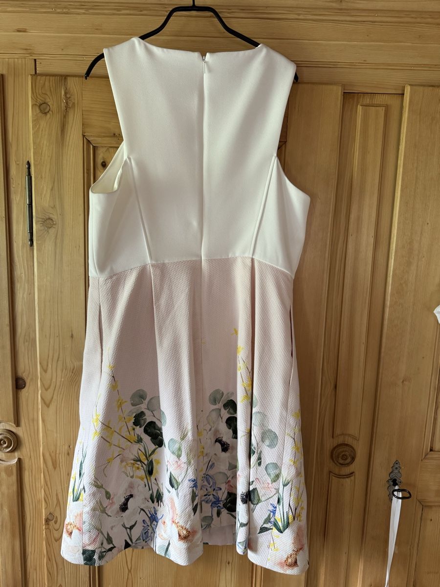 Ted Baker Vestiti: Cocktailkleid – Nuovo (secondo la descrizione) da Au ZH venduto da Pulaila2020 2