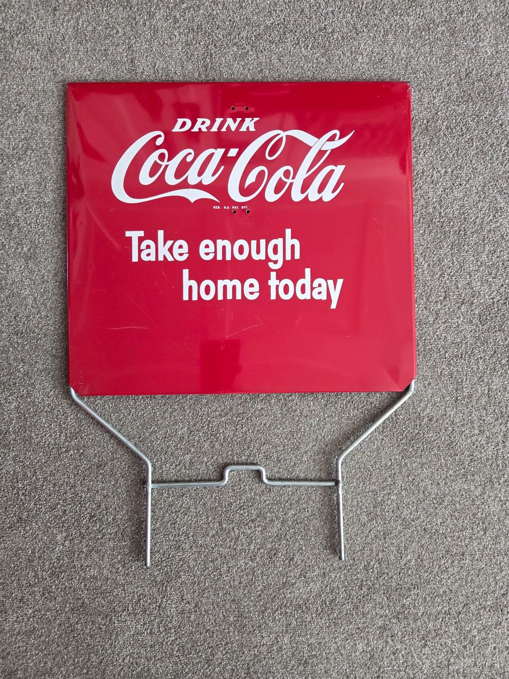Coca-Cola Schilder: Original Coca-Cola Flaschenregalschild – Gebraucht aus Mollis von Cadillac58