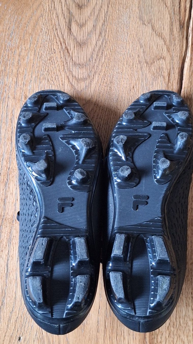 Fila Scarpe da uomo: Fussballschuhe Grösse 35 – Usato da opfikon venduto da Grossmaki 2