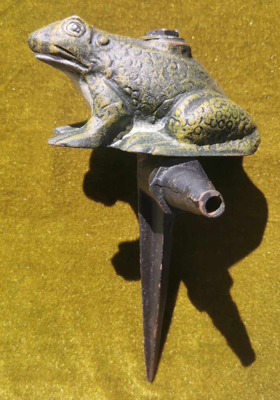 Statuette: Gartenschlauchaufhängung und Rasensprenger – Nuovo (secondo la descrizione) da Wettingen venduto da Biitel 5