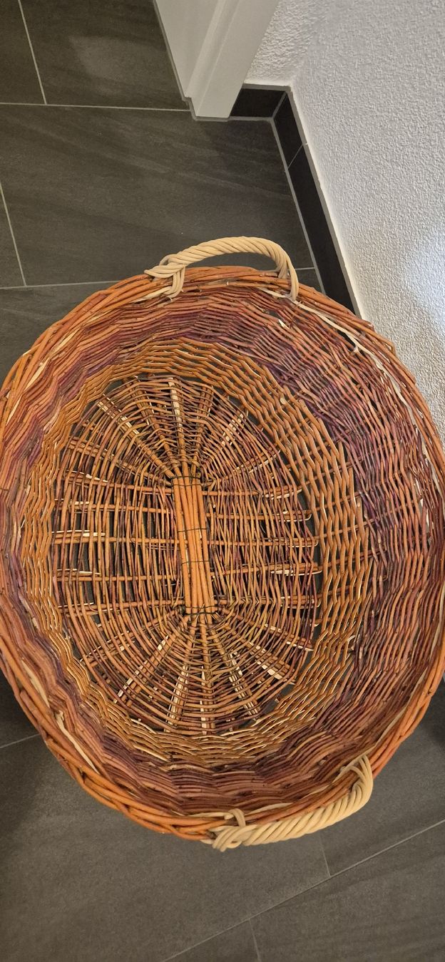 Sonstiges für Haushalt & Wohnen: Wunderschöner grosser edler Flechtkorb ca 50cm Durchmesser – Gebraucht aus Schafisheim von LittleZwerg 4