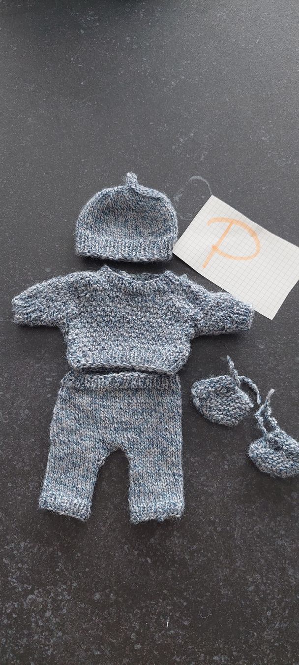 Poupées: Puppenkleider – Neuf (Voir description) à Muri AG par nindo1