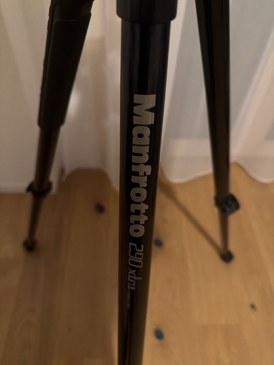 Manfrotto Stative & Stativköpfe: Manfrotto 290 Xtra Stativ gebraucht – Gebraucht aus Neschwil von mch_kvt2 1