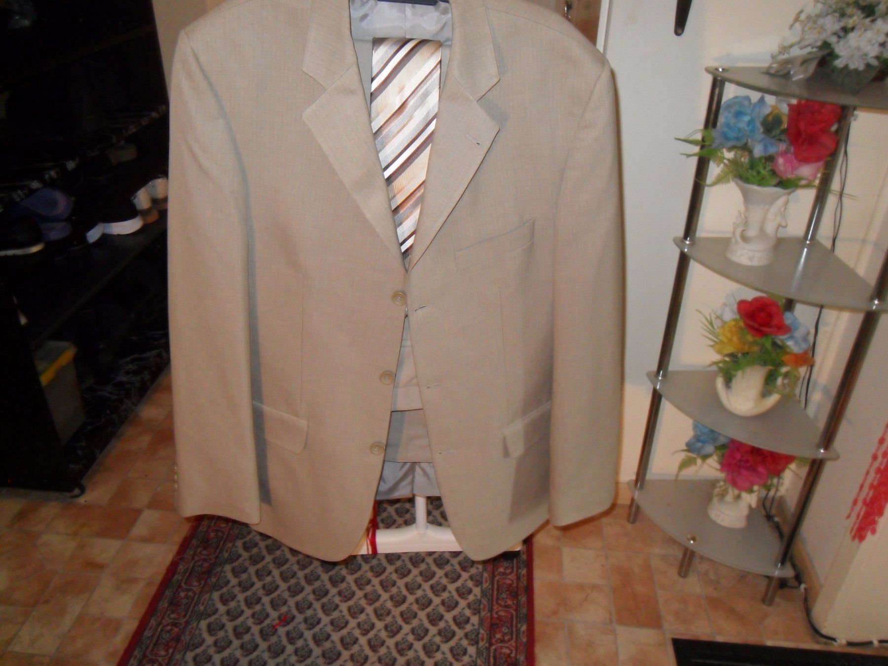 Completi: Herren Anzug grs 50.mit krawatten – Usato da Zuchwil venduto da t.rachel 1