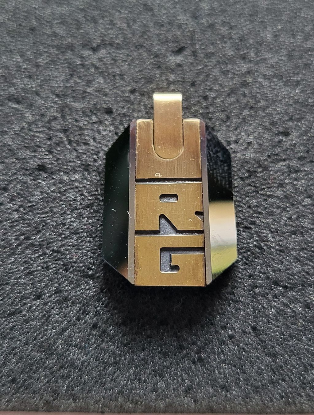 Ciondoli: Anhänger Mit 14 karat 585 Gold Monogramm – Usato da Wald ZH venduto da Dasilver