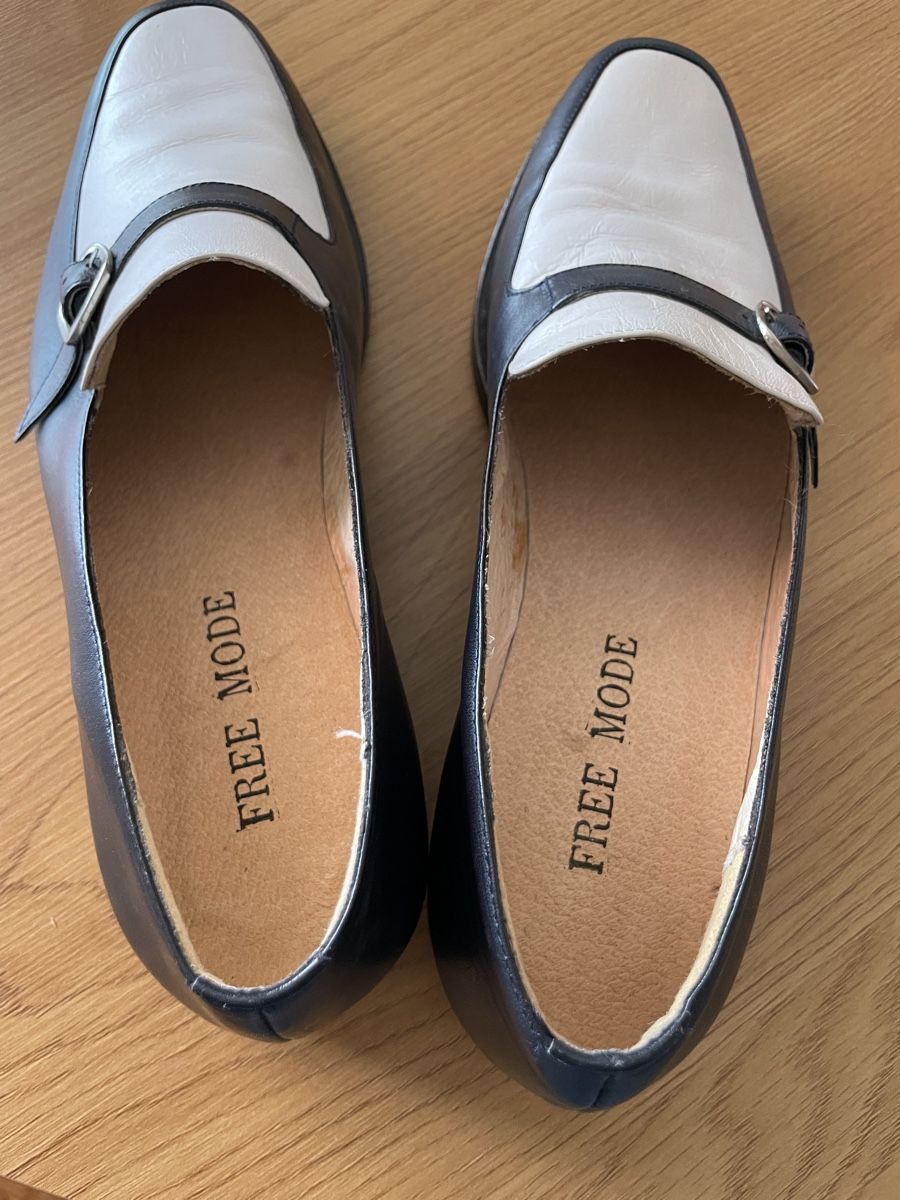 Chaussures femmes: Mocassins Neuf  bicolores pointure 38 – Neuf (Voir description) à Versoix par Pti-pois 3