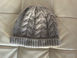 COS wool hat