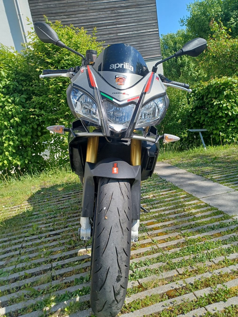 Strada: Aprilia Tuono 1100 V4 2015 – Usato da Bichelsee venduto da patty028 1