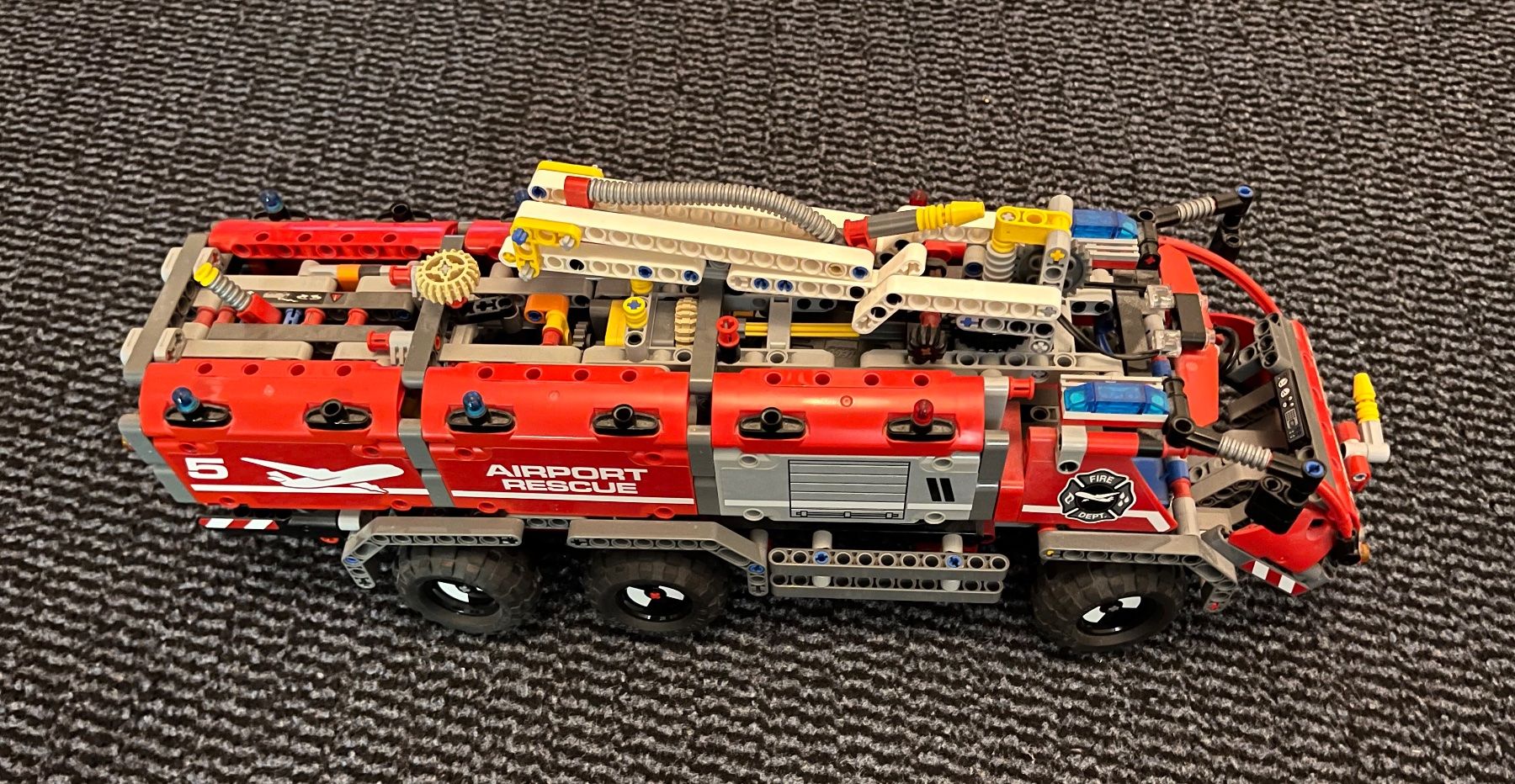 Lego Kit di costruzioni: Lego Technic 42068 – Usato da Roggwil BE venduto da KarotteV