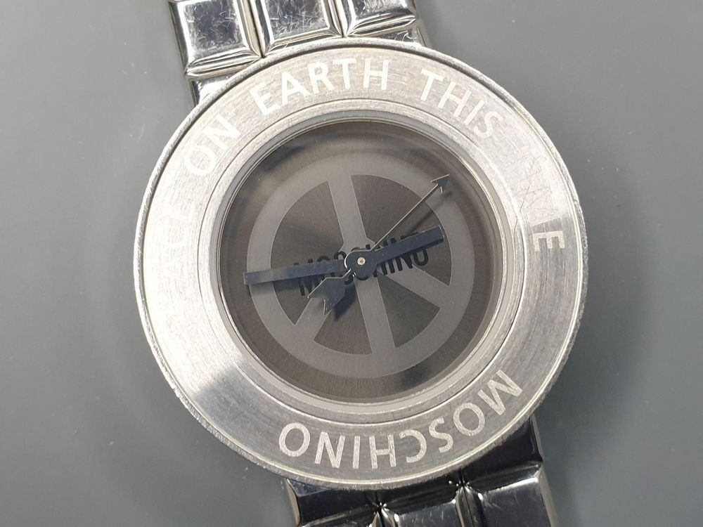 Moschino Orologi: Schöne Damenuhr "Moschino" – Usato da Möhlin venduto da bekapame
