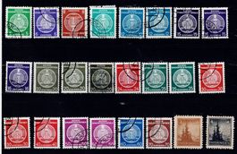 Briefmarken 94x DDR 0