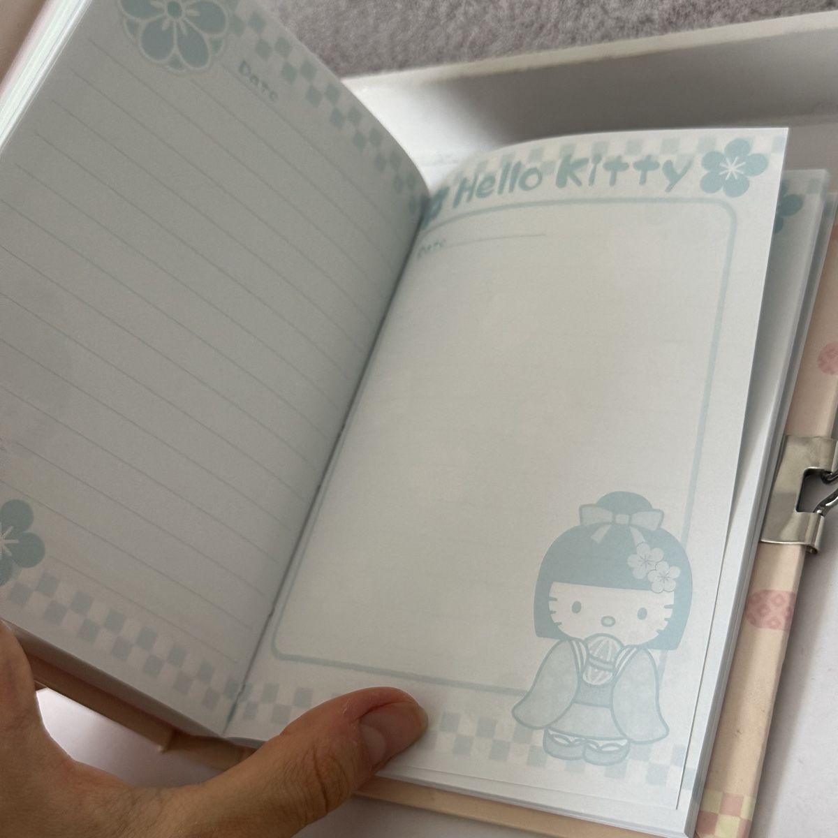 Hello Kitty Blocs de correspondance: CARNET HELLO KITTY JAPONAIS 2010 AVEC CADENAS – D'occasion à Givisiez par dor_xb9k 4