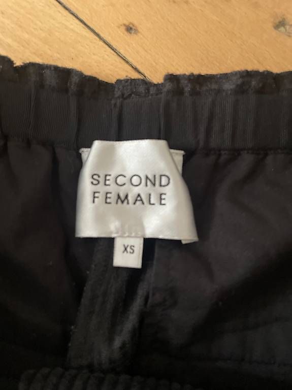 Pantaloni: Cordhose Second Female – Usato da Zürich venduto da ber_r6vw 2
