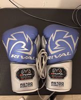 Rival Boxing RS100 14oz Sparring Gloves