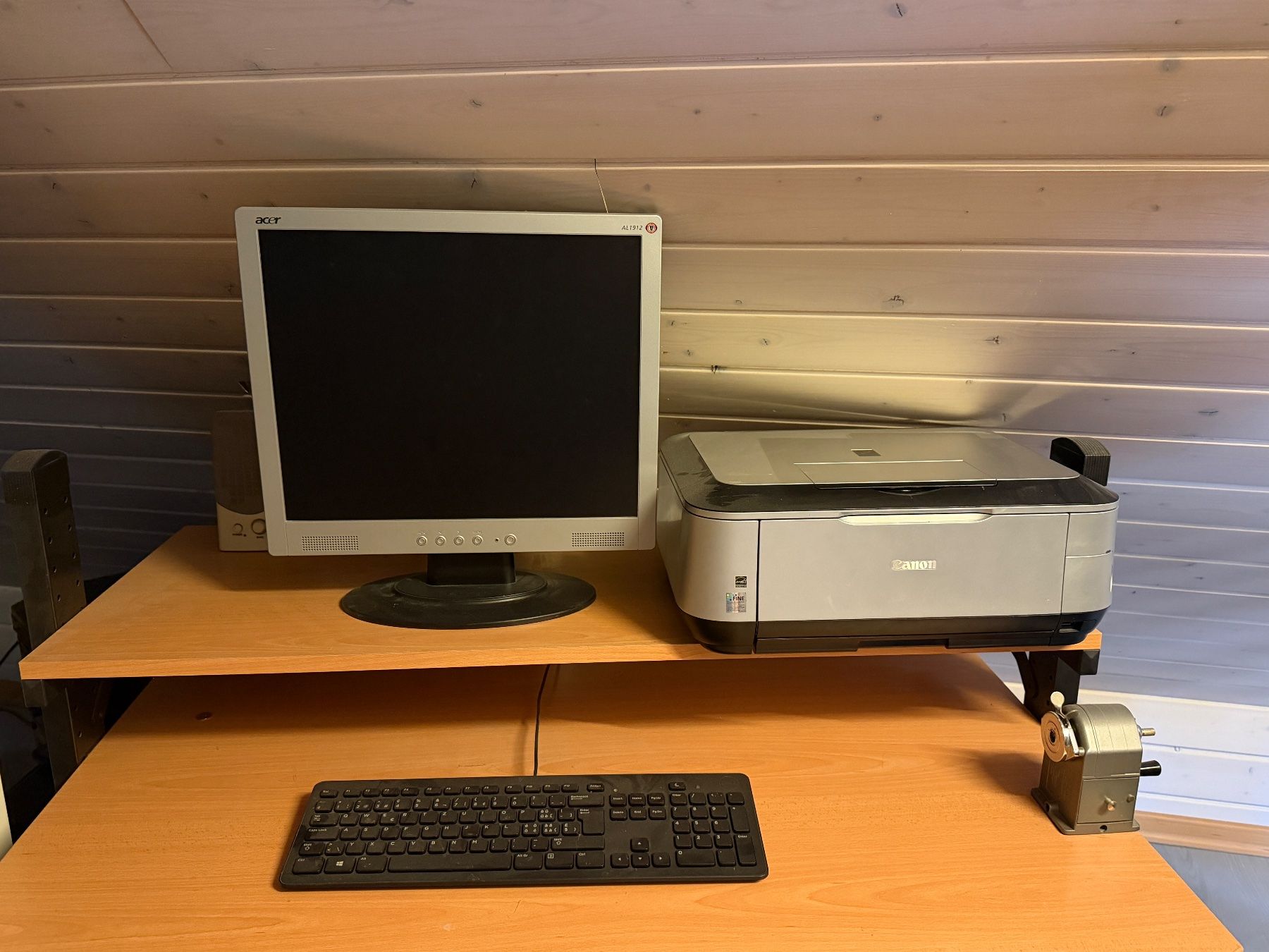 Bureaux: Bürotisch – D'occasion à Dietikon par janatroendle 3