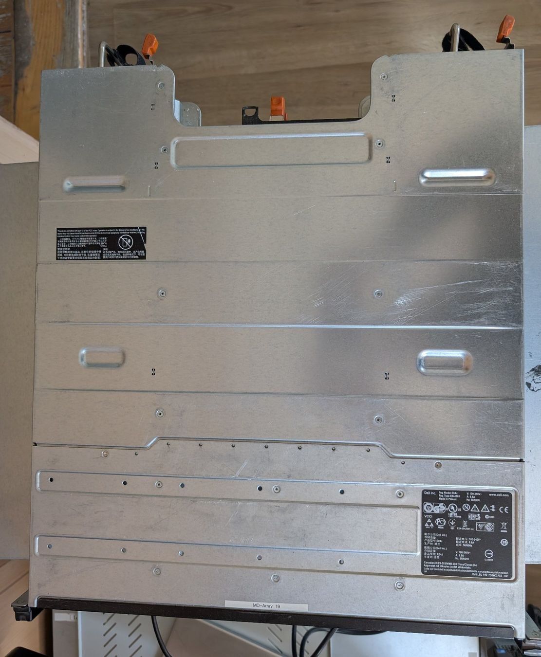 Dell Serveurs: Diskarray Dell MD1220 - 24x 2.5" – D'occasion à Lachen SZ par Telmich 1