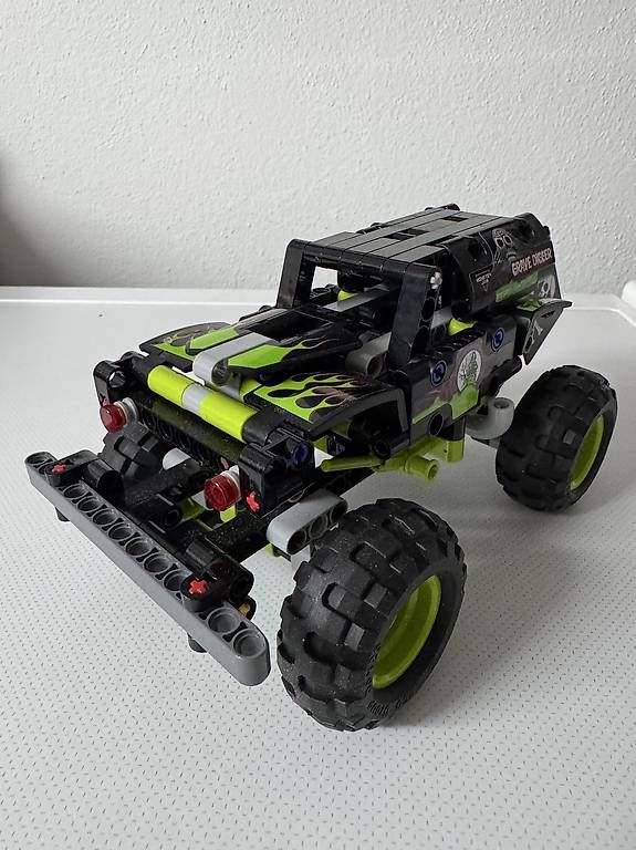 Lego Kit di costruzioni: LEGO TECHNIC SET MONSTERTRUCK 42118 GRAVE DIGGER – Usato da Zunzgen venduto da Viper79 2