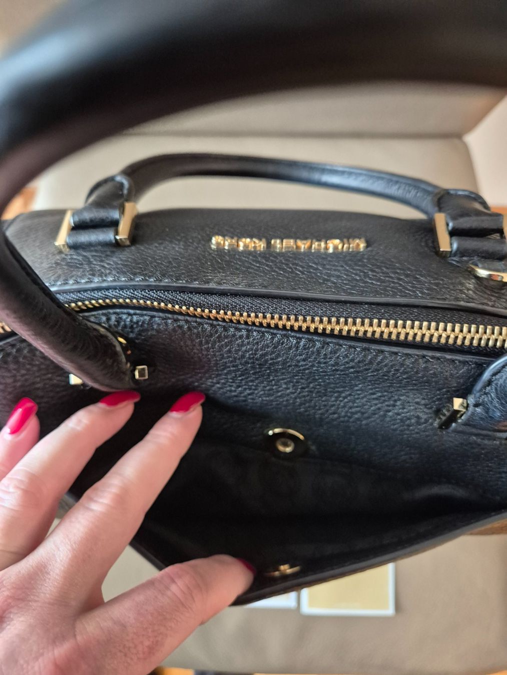 Michael Kors Borse da donna: Tasche von Michael Kors !!! – Usato da Flühli LU venduto da Conny_88 8