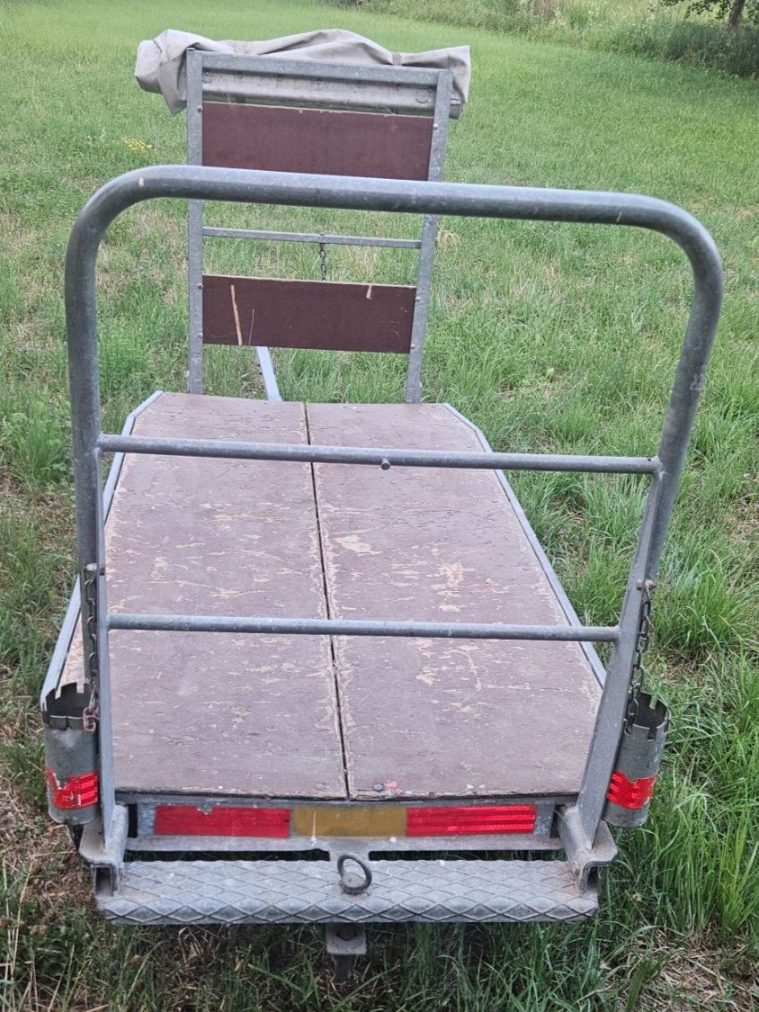 Anhänger: Plattformwagen mit Plane gebraucht – Gebraucht aus Feldbach von 66EDI 2