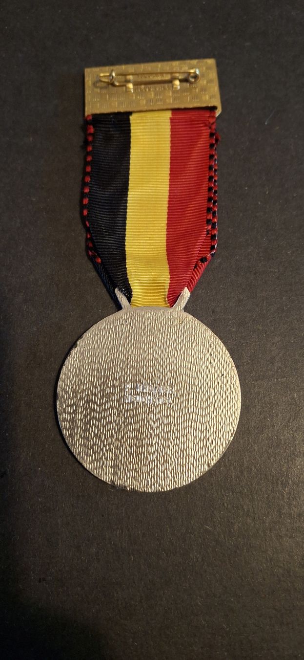 Medaglie: Médaille commémorative 50 ans Springenbodenschiessen. 1994 – Usato da Mont-sur-Lausanne venduto da bovary13 1