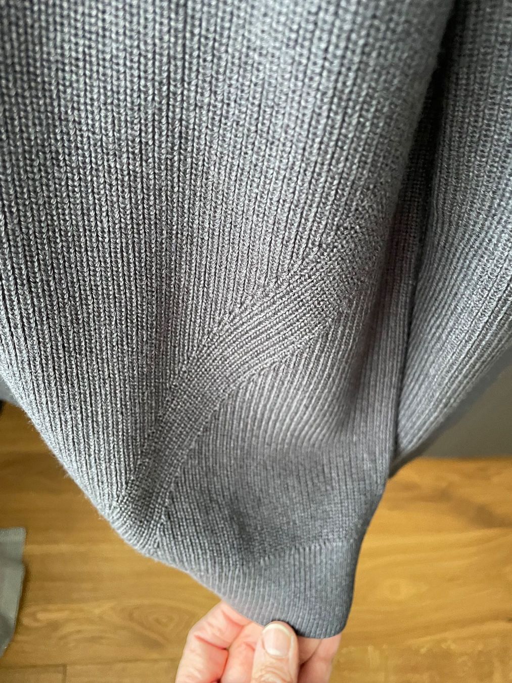 Pullover & Sweatshirts: Vanguard Pullover – Neu (gemäss Beschreibung) aus Trüllikon von Megan 3
