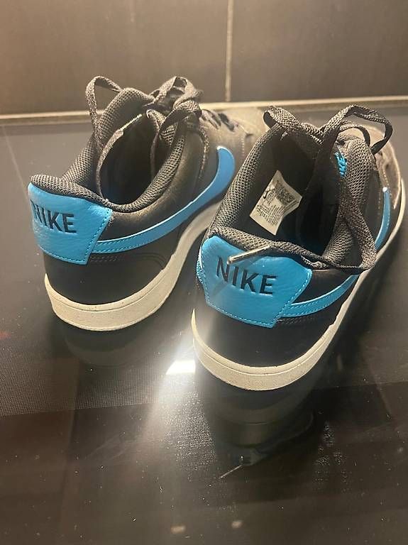 Herrenschuhe: Sneaker / Turnschuhe Nike schwarz – Gebraucht aus Rütihof von sus_6r5m 1