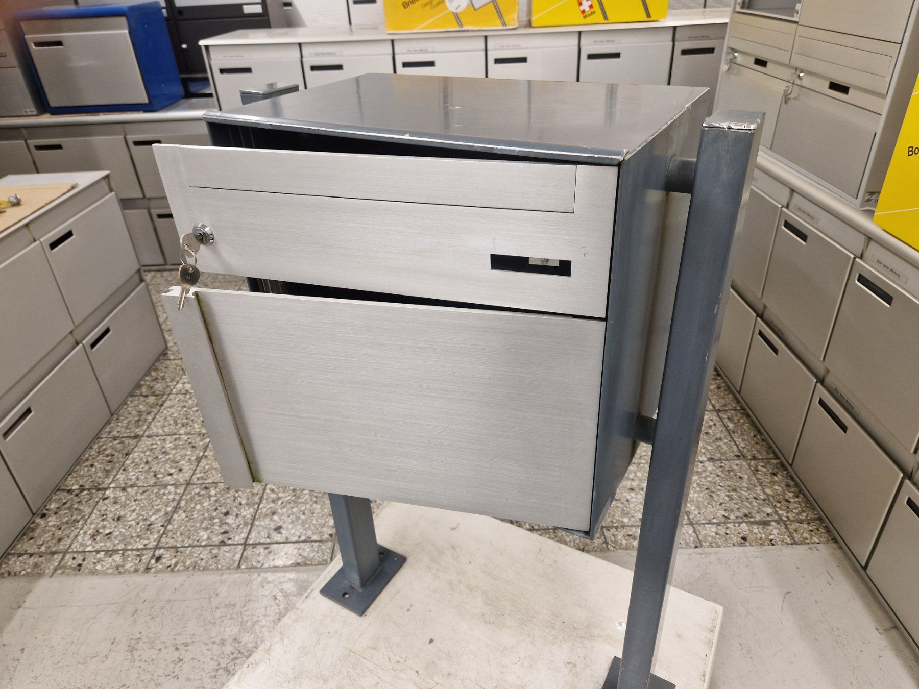 Altro per la casa: Standbriefkasten ( Stebler ) – Usato da Wiler b.Utzenstorf venduto da bamaa-shop 1