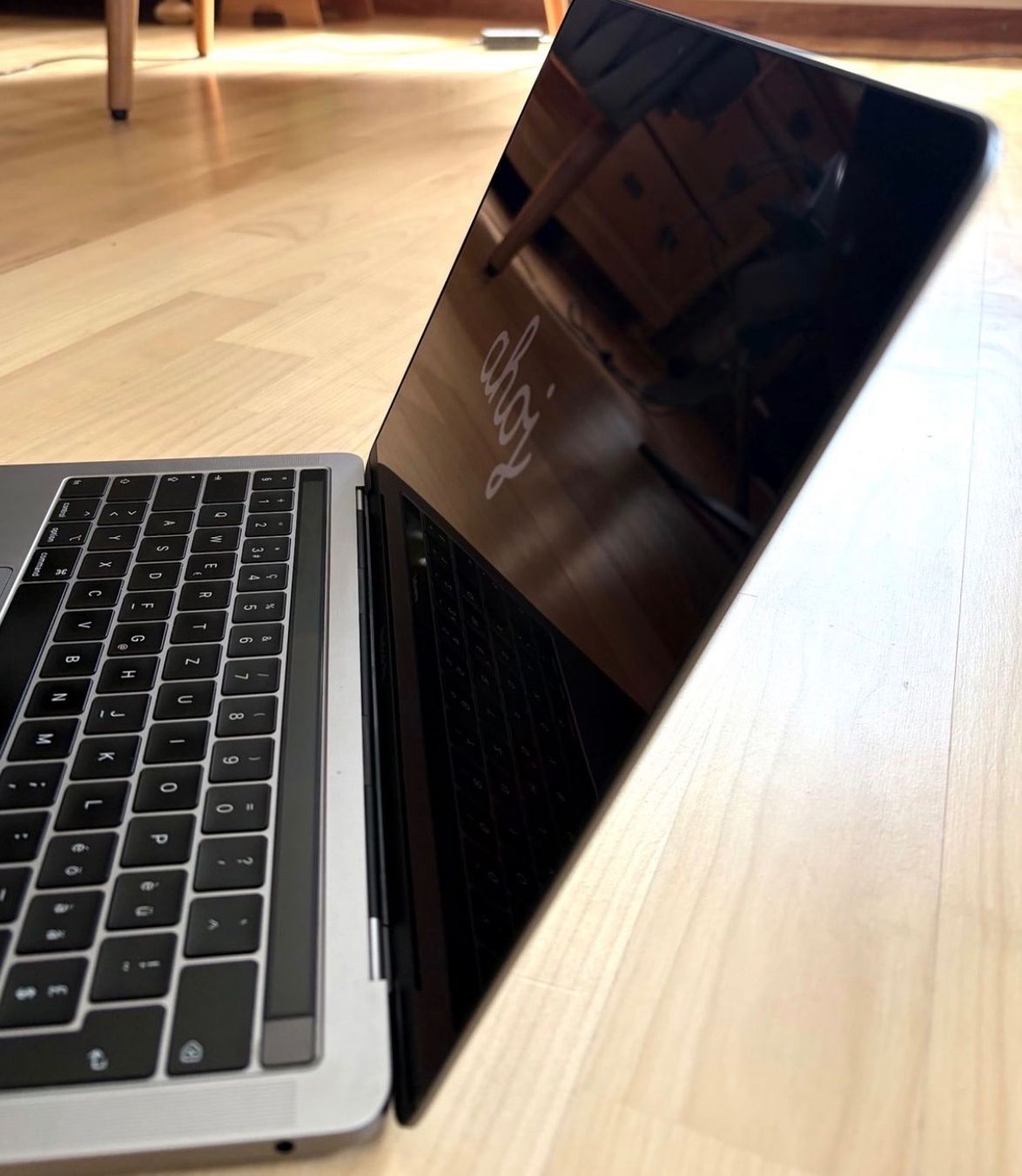 Apple Notebooks: Apple MacBook Pro 13" 2019 Touch Bar ver.SEQUOIA – Gebraucht aus Versoix von sin_22ht 1