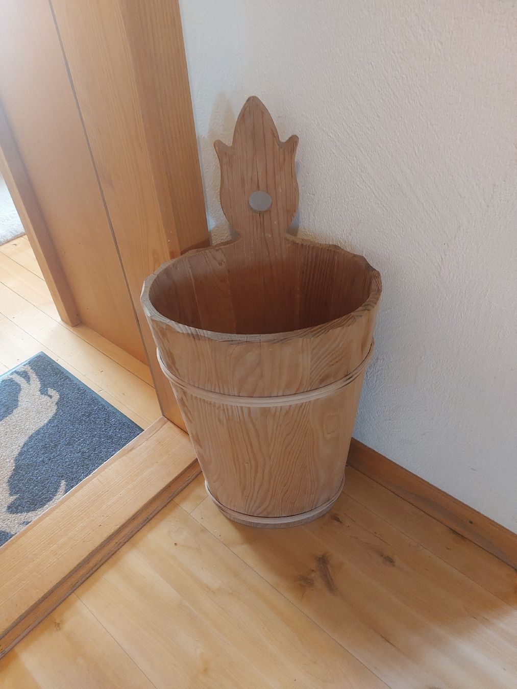 Guardaroba: Schirmständer Holz – Usato da Landquart venduto da Cedes 2