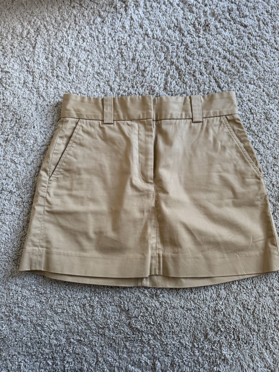 Arket Gonne: Arket skirt – Nuovo (secondo la descrizione) da Bern venduto da FashionK92