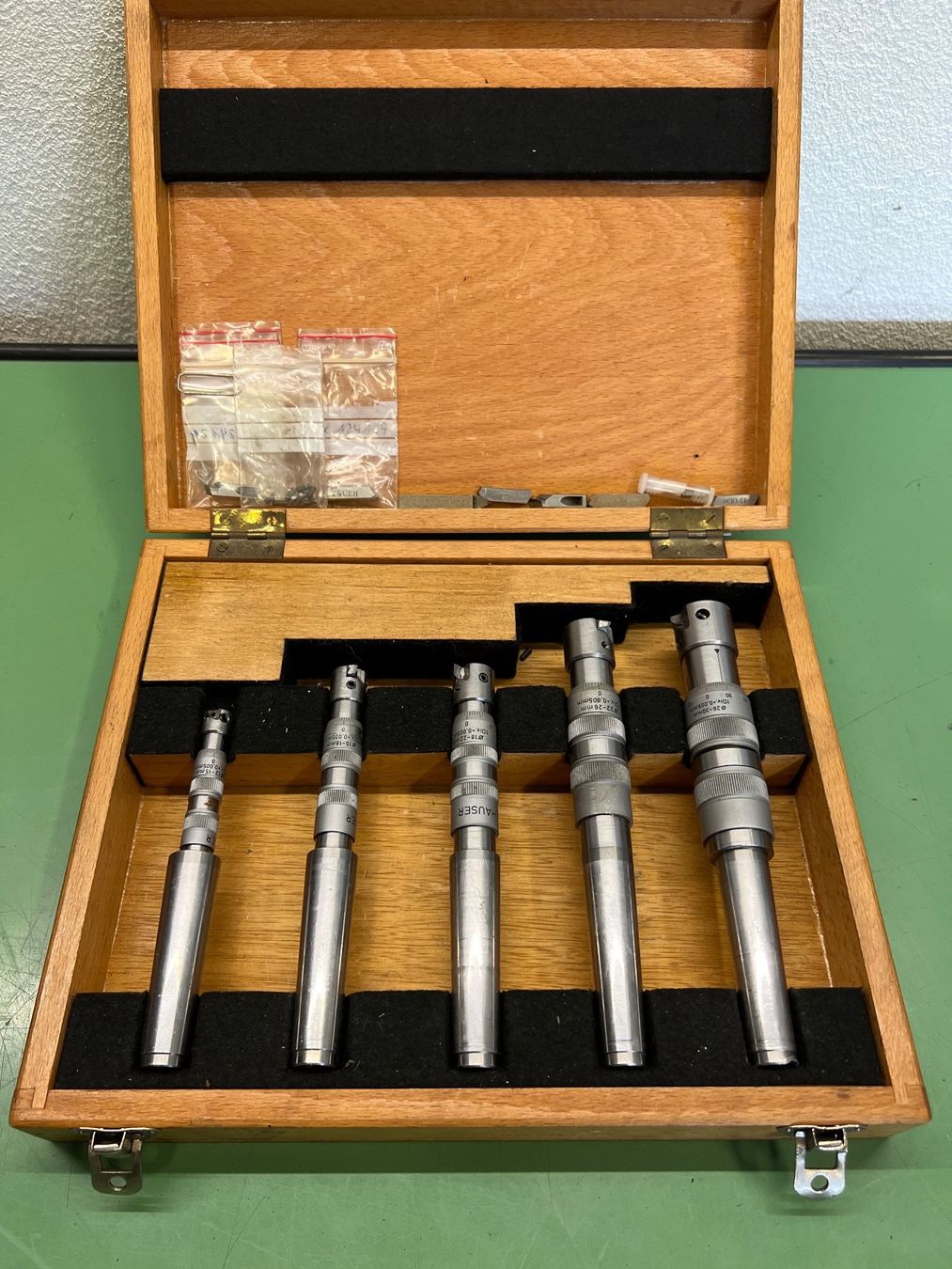 Tutti gli attrezzi: HAUSER jeu d'outils à aléser - CM2 – Usato da Aarberg venduto da SNMachines 1