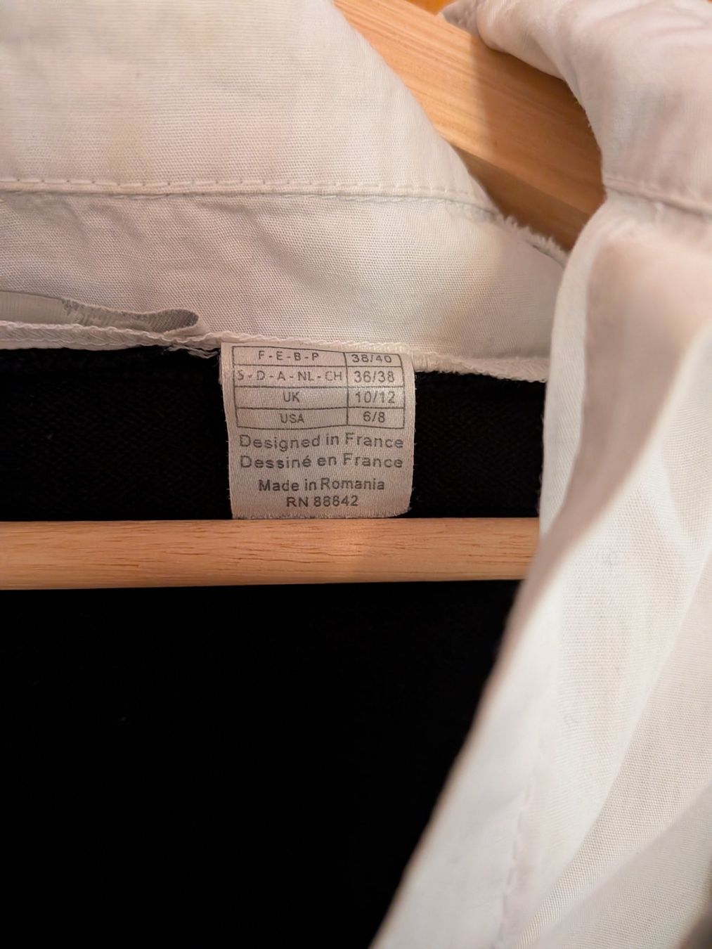 Pulls & Sweat-shirts: Damen Pullover mit Hemdkragen schwarz weiss – D'occasion à Winterthur par sha_r2k2 1