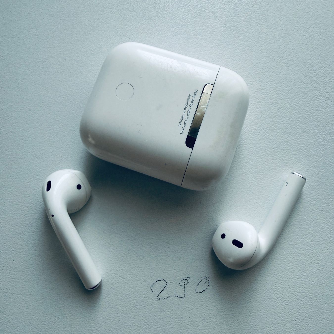 Apple Cuffie: Original Apple AirPods 2 Gen. Wireless Kopfhörer & Case – Usato da Basel venduto da MY.AIRPODS.SHOP 6