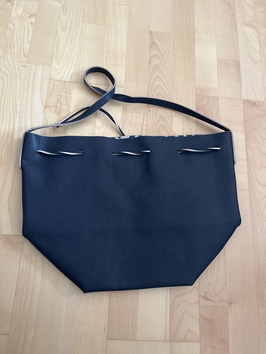Estée Lauder Borse da donna: Tasche Estée Lauder – Usato da Aesch BL venduto da san_trv5 1