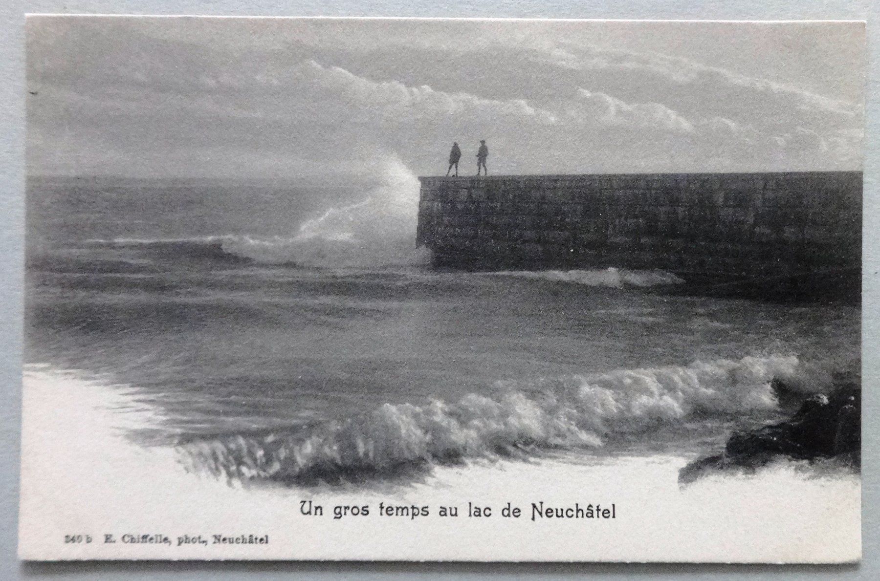 Cartes postales: Gros temps au lac de Neuchâtel – D'occasion à Fétigny par Billy2miny
