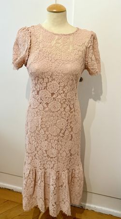Robe en dentelle Zara