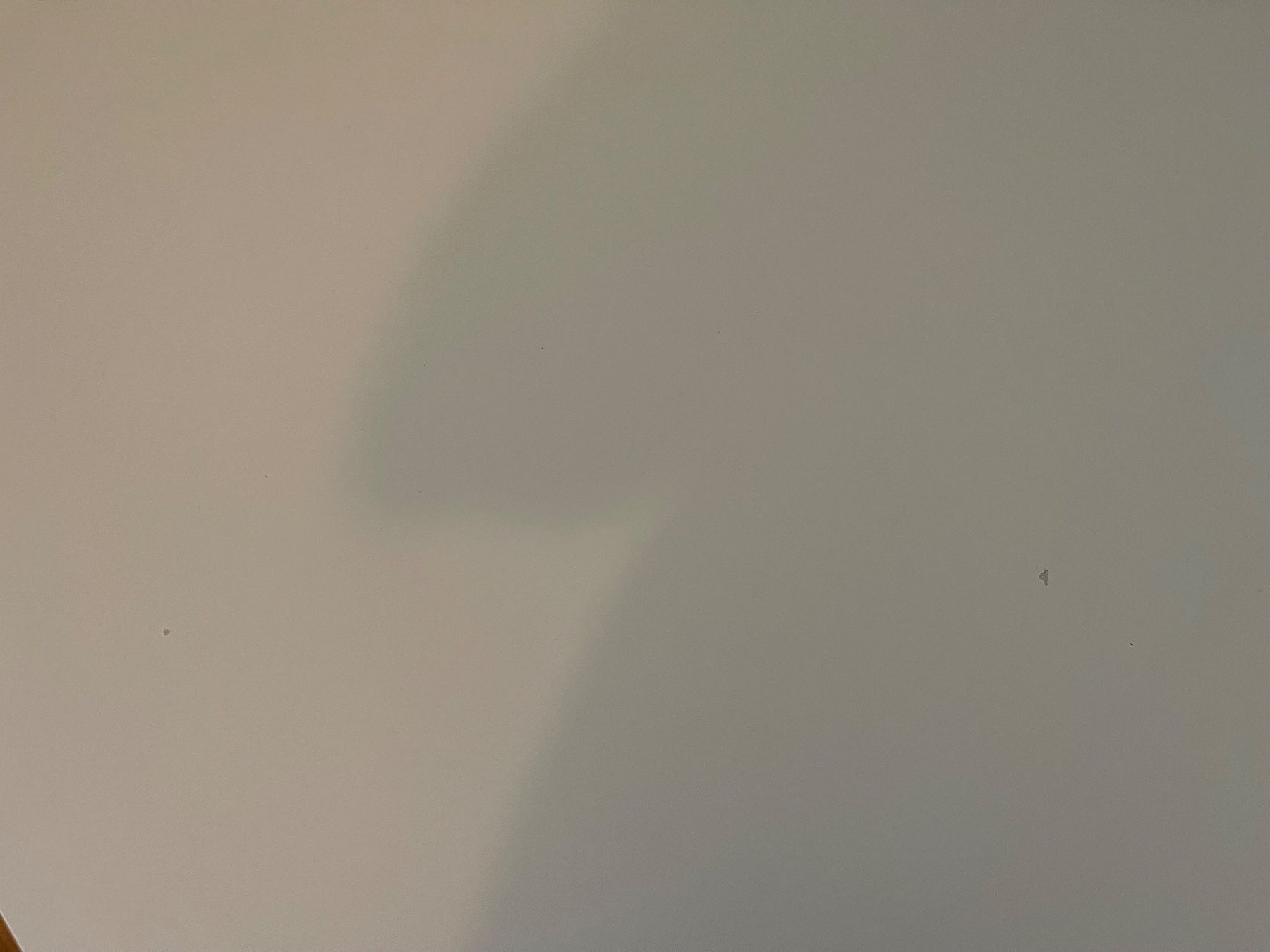 Ikea Scrivanie: Schreibtisch, weiß, 140x65 cm – Usato da Kriens venduto da jon_k2nw 2