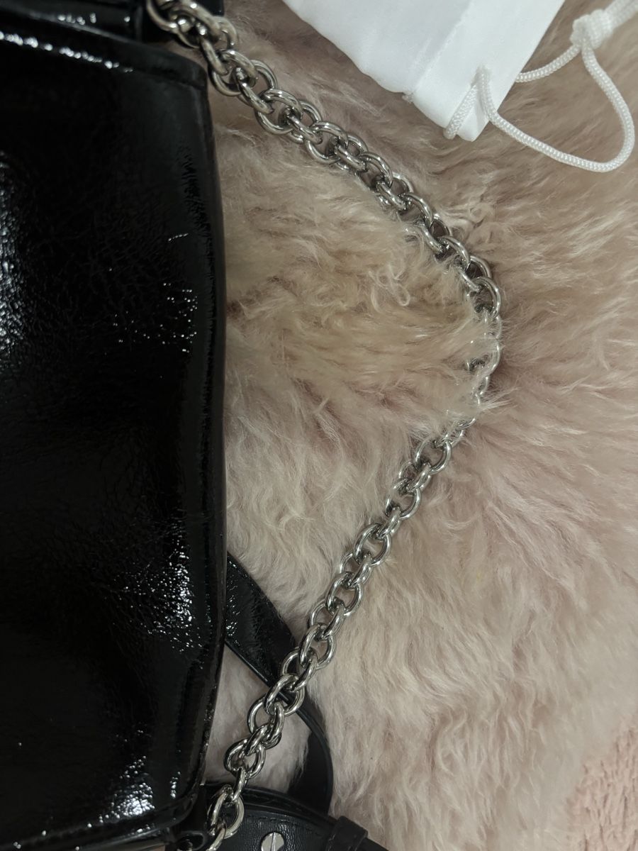 Calvin Klein Borse da donna: Calvin Klein Tasche Lackleder Schwarz mit Staubbeutel – Usato da Tann venduto da Dina.q 5