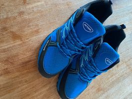 Outdoor Schuhe blau Grösse 44 (NEU)