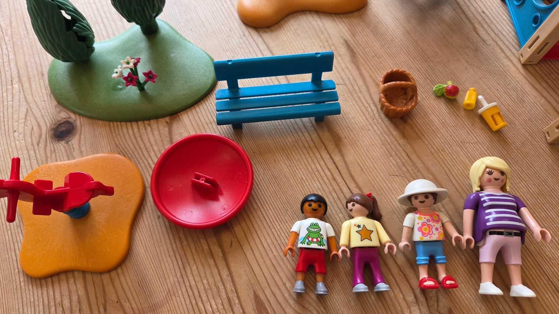 Playmobil Spielzeuge: Playmobil Spielplatz – Gebraucht aus Pontresina von Daniel1984 1
