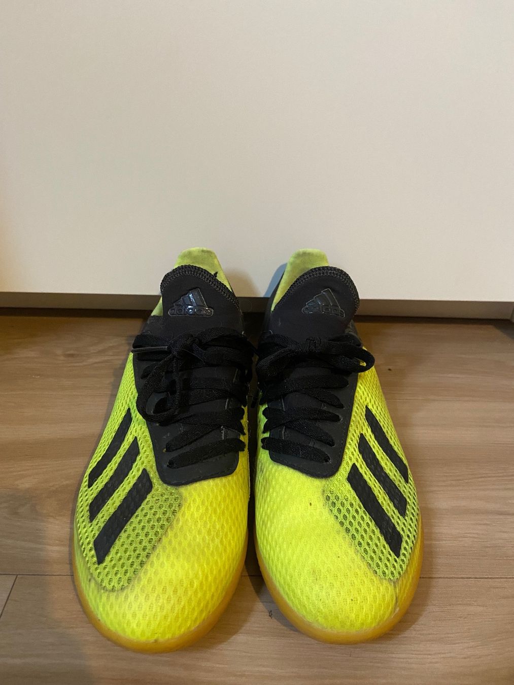 Adidas Scarpe da uomo: Chaussures de foot salle – Usato da Pomy venduto da Gtum 2