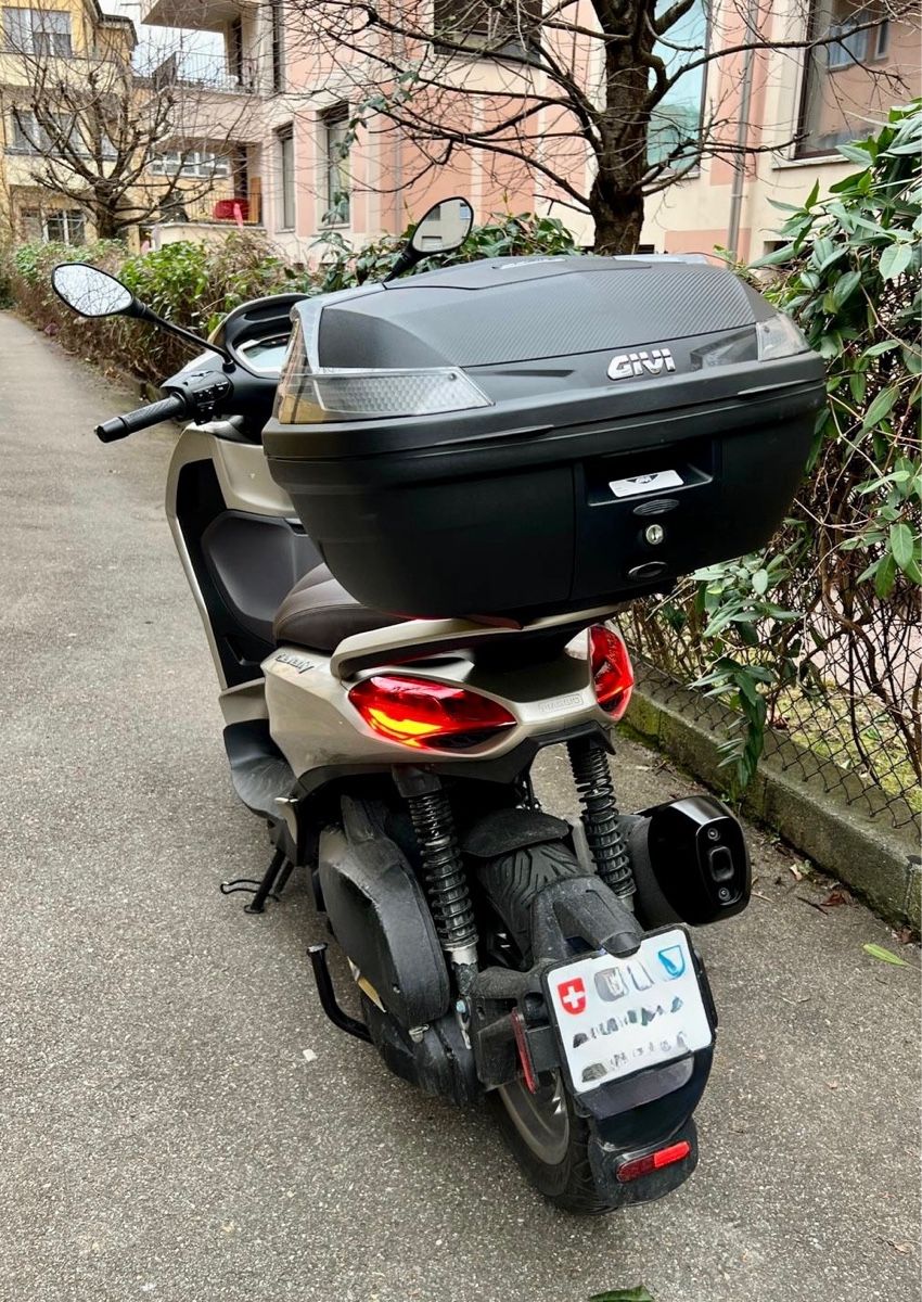 Piaggio Scooter: Piaggio Beverly 300, 2025 – Usato da Zürich venduto da M4NU29557 2