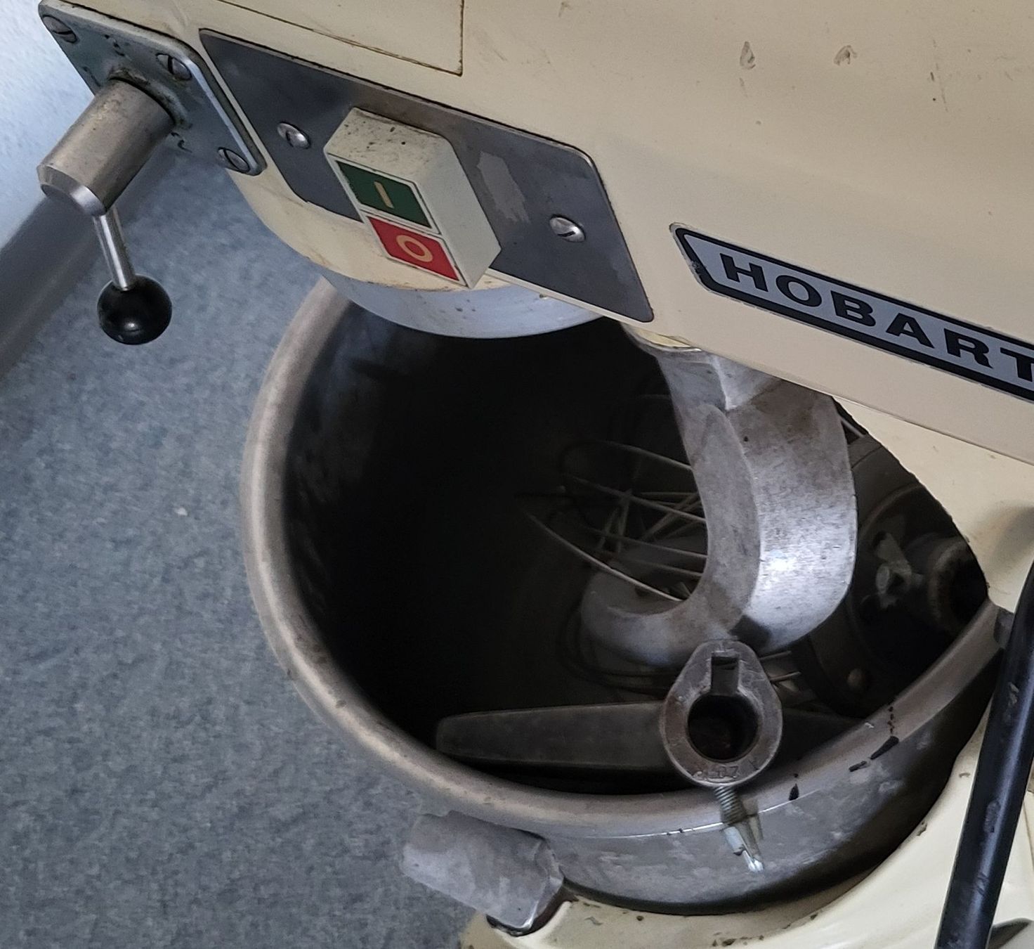 Elettrodomestici da cucina: Hobart Küchenmaschine gebraucht – Usato da Kirchberg SG venduto da rx-8 1