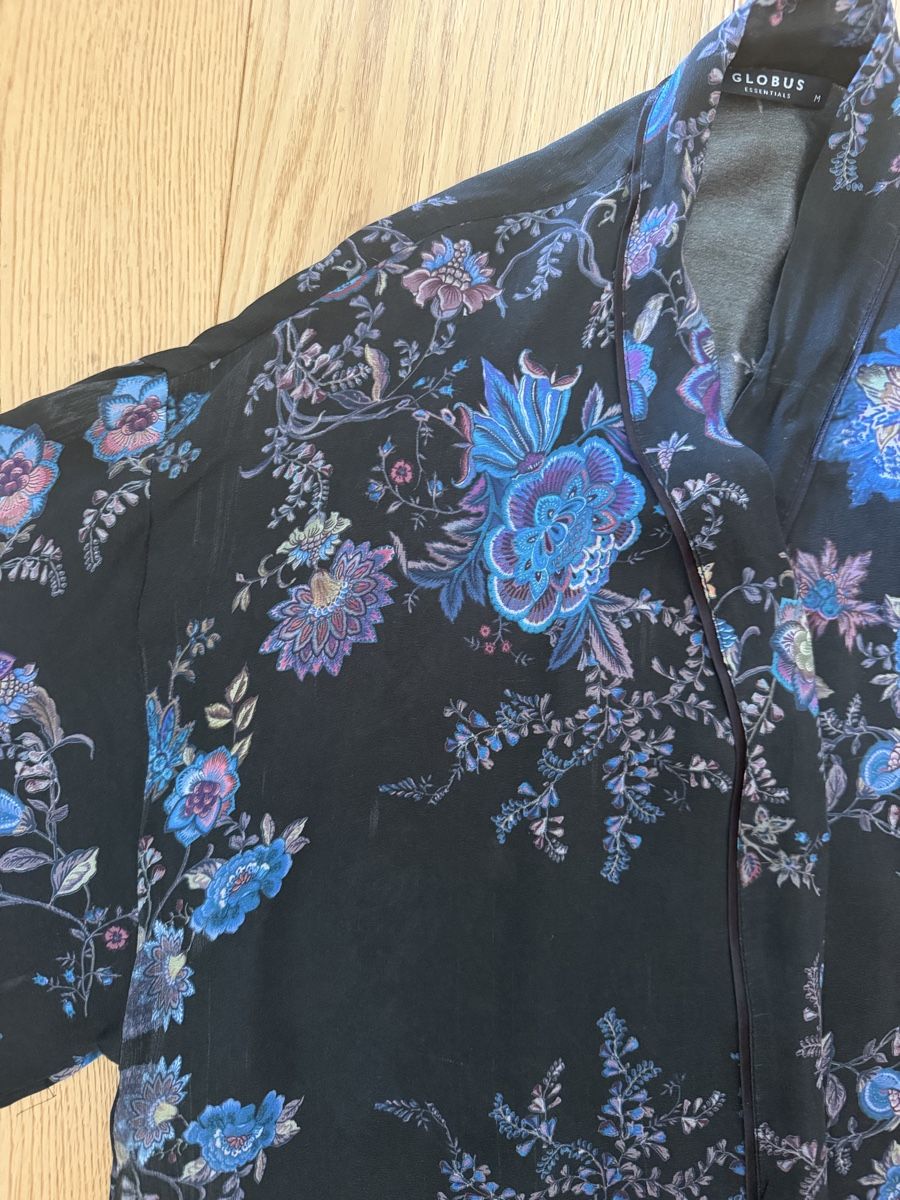 Internationale Kunst: Kimono mit Blumenmuster Grösse M von Globus – Gebraucht aus Luzern von La_sfinge 2