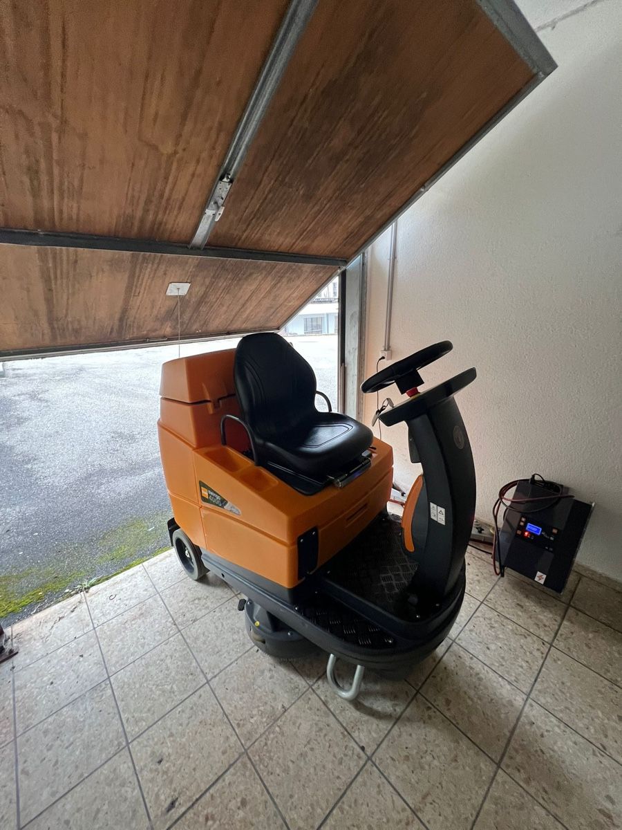 Tutte le macchine: Taski swingo 4000 und Taski 45 – Nuovo (secondo la descrizione) da Zürich venduto da Prima.78