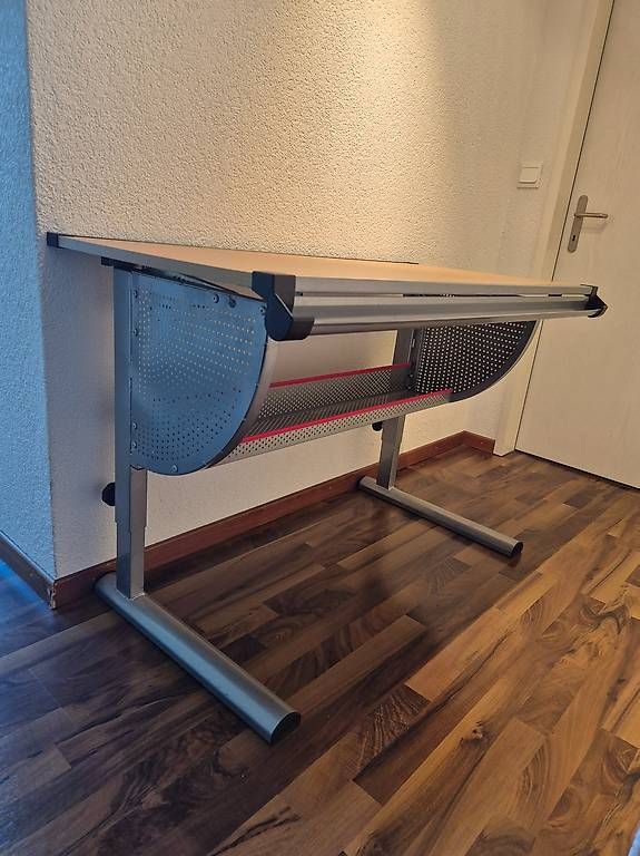 Schreibtische: Schreibtisch Kinder – Gebraucht aus Nidau von Jil12 1