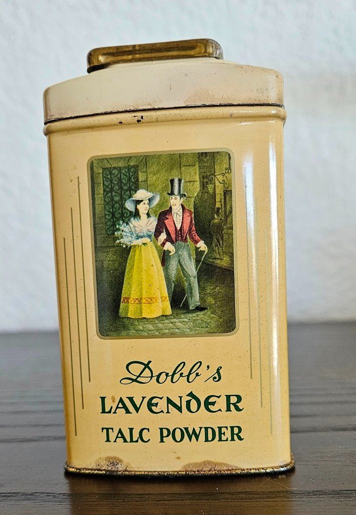 Barattoli: Alte Puderdose, Blechdose, Dobb's Lavender Talc Powder – Usato da Luzern venduto da Kiebitz07