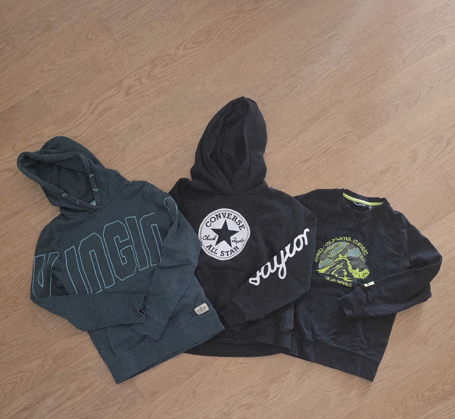 Maglioni & Felpe: 3er Set Hoodies und Pullover. Gr. 158/164 – Usato da Zug venduto da sa.ho